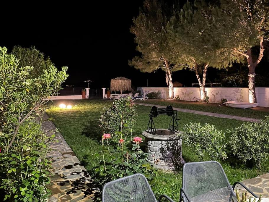 Pampas Seafront Villa, 6 Bedrooms, North Evvoia Kanatádhika Екстериор снимка