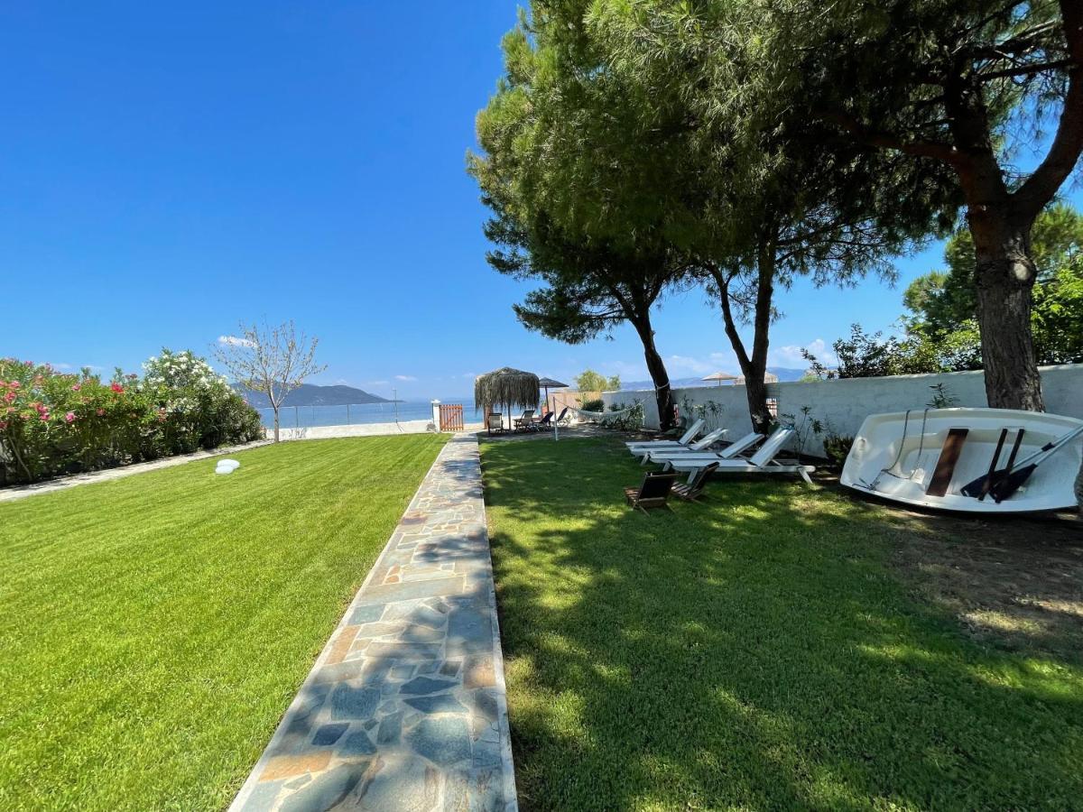 Pampas Seafront Villa, 6 Bedrooms, North Evvoia Kanatádhika Екстериор снимка