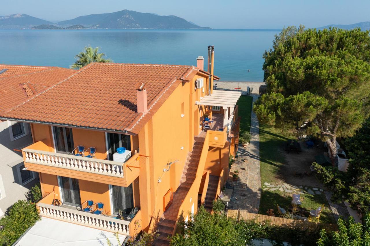 Pampas Seafront Villa, 6 Bedrooms, North Evvoia Kanatádhika Екстериор снимка